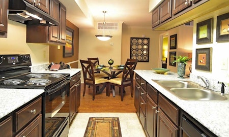 What apartments will $1,100 rent you in West Oaks, right now?