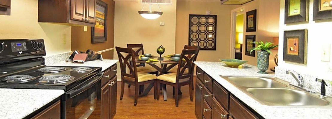 What apartments will $1,100 rent you in West Oaks, right now?