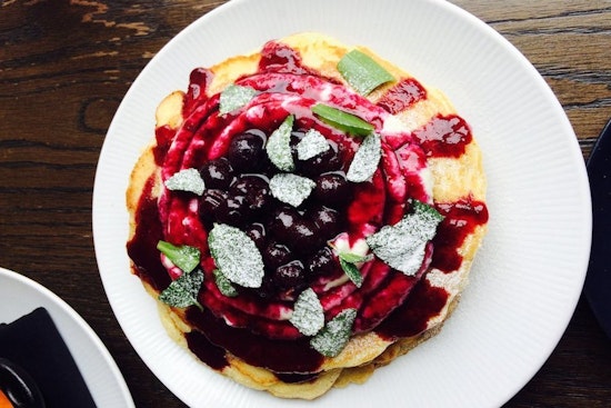 Your guide to the 4 top spots in Austin's Holly neighborhood