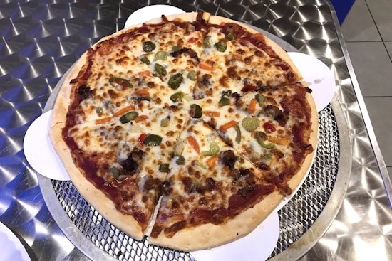 Si-Pie Pizzeria opens new location in Lakeview