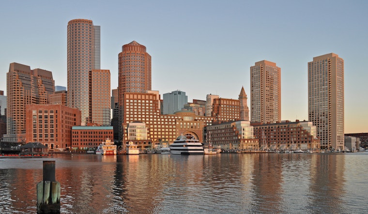 Top Boston news: Man threatened with gun at transit station; caterer serves free halal meals; more