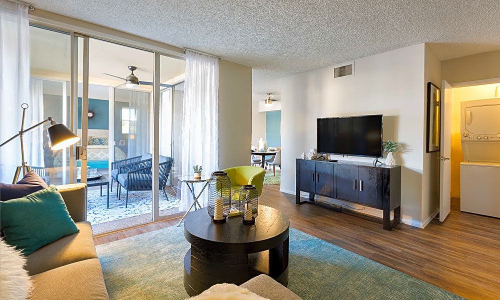 Apartments for rent in Phoenix What will 1,600 get you?