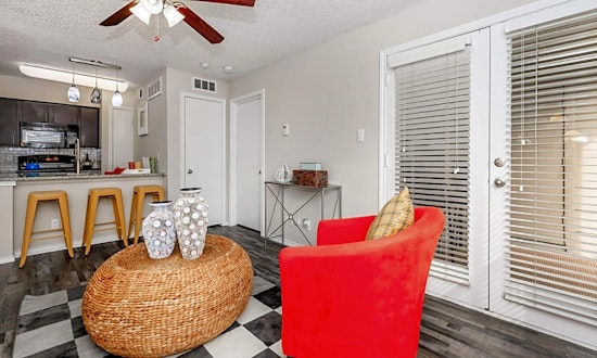 What apartments will $900 rent you in North Arlington, today?