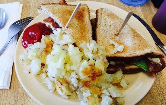 Explore 4 top cheap diners in Denver