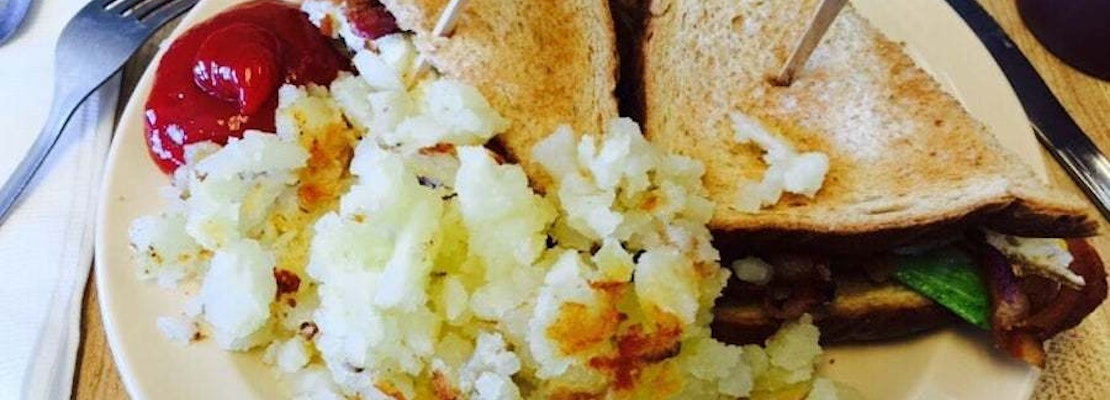 Explore 4 top cheap diners in Denver