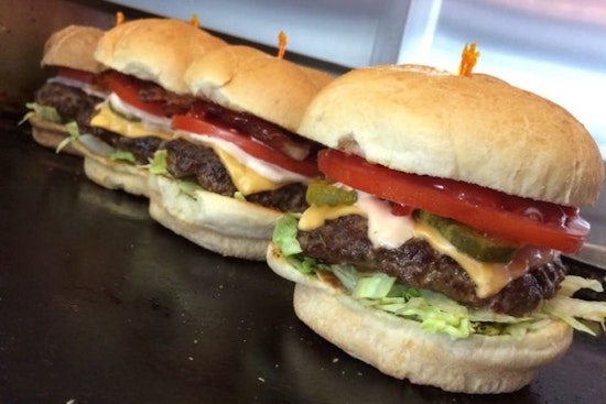 Miami's 3 top spots for budget-friendly burgers