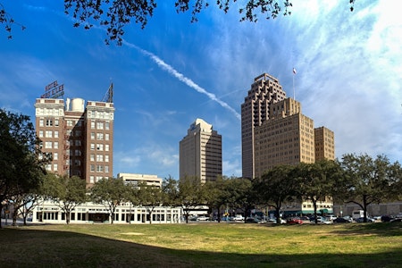 Top San Antonio news: Clean-up efforts follow protests; 1 more death, rising cases in county; more