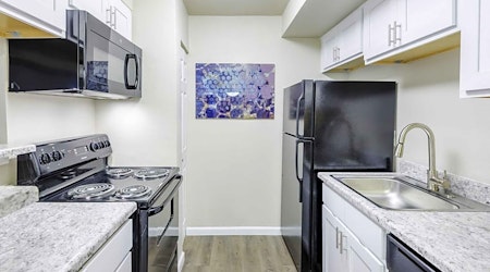 Apartments for rent in Aurora: What will $1,300 get you?