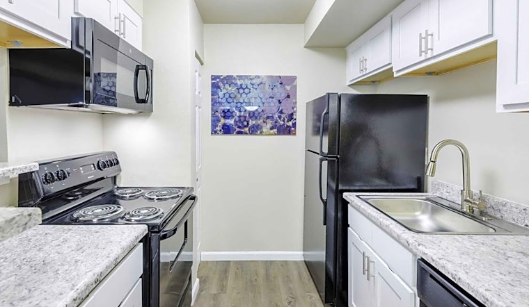 Apartments for rent in Aurora: What will $1,300 get you?