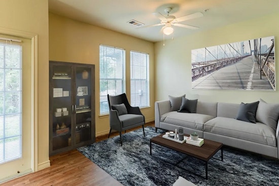 Budget apartments for rent in South Dallas