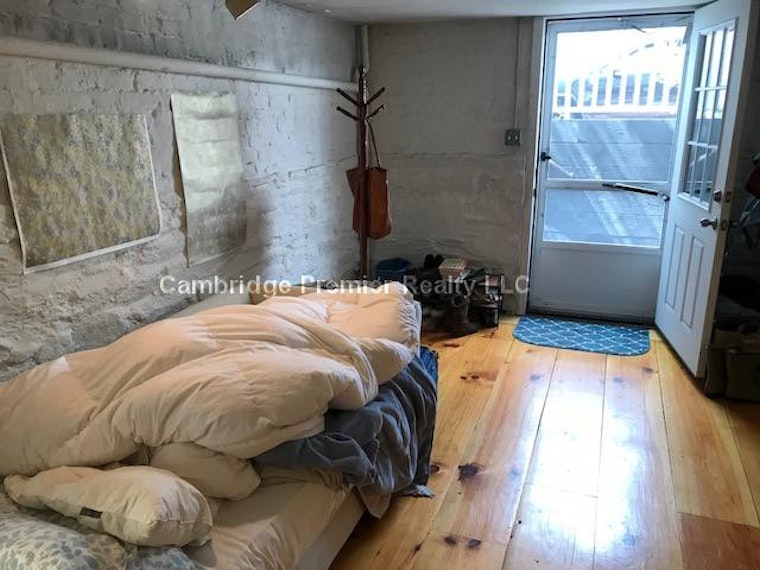 What's the cheapest rental available in North Cambridge, right now?