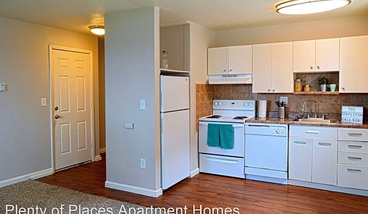 What apartments will $1,100 rent you in North Aurora, today?