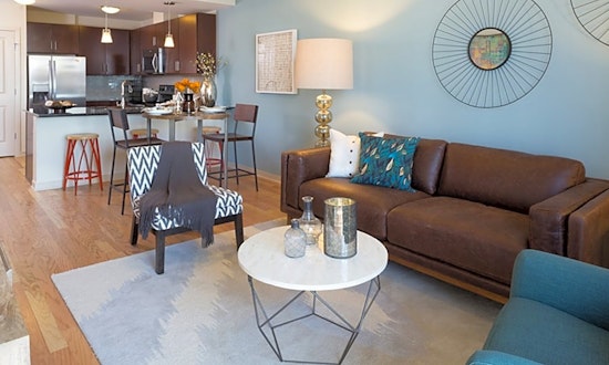 What apartments will $2,800 rent you in Downtown, this month?