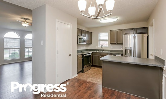 What apartments will $1,800 rent you in Southeast Arlington, right now?