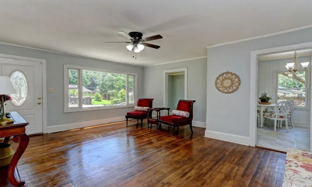 Budget apartments for rent in North Charlotte, Charlotte
