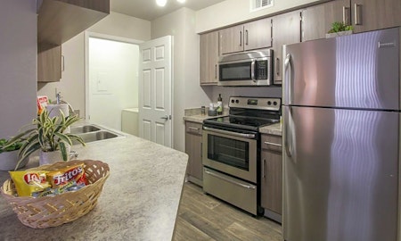 Apartments for rent in Phoenix: What will $1,200 get you?