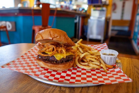 4 top spots for burgers in St. Louis