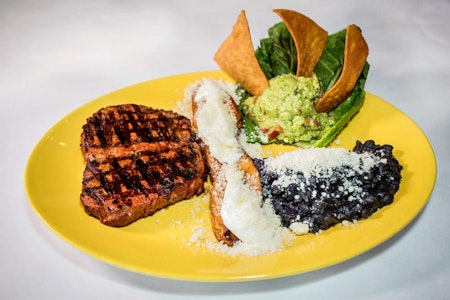 New Irving Park Mexican spot Mis Moles Restaurant opens its doors