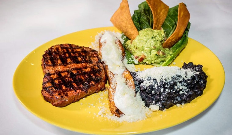 New Irving Park Mexican spot Mis Moles Restaurant opens its doors