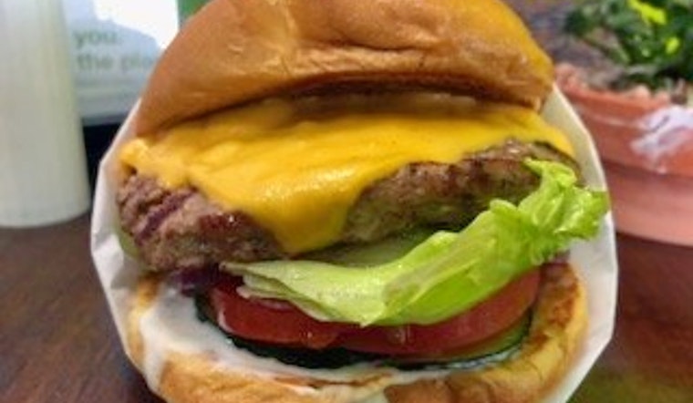 Better Fresh Burger opens new location in Glendale