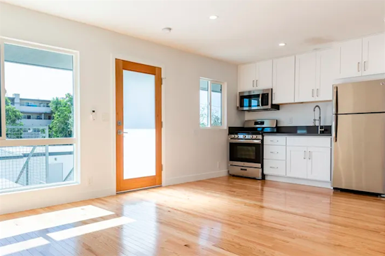 Apartments for rent in Santa Ana: What will $1,900 get you?