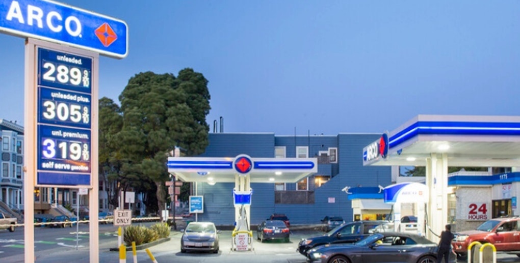 Divisadero Arco station goes up for sale