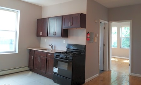 Apartments for rent in Newark: What will $1,200 get you?