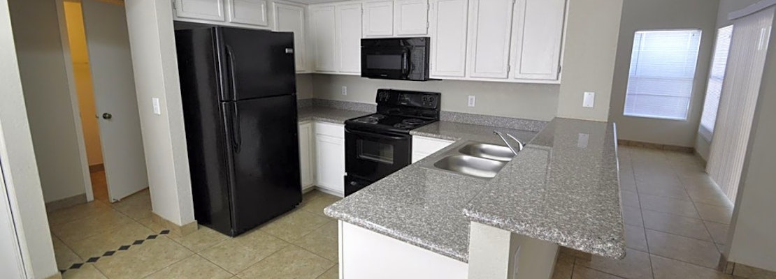 What apartments will $1,700 rent you in Deer Valley, right now?