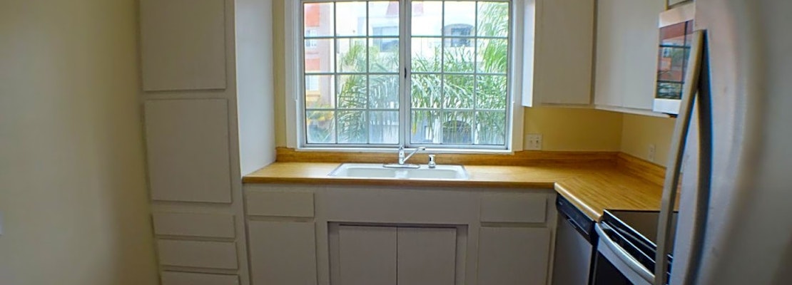Budget apartments for rent in East Village, Long Beach