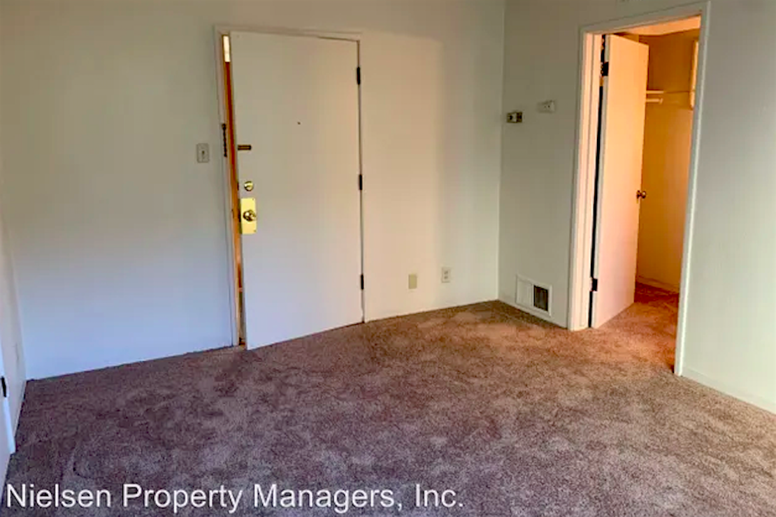 Budget apartments for rent in Midtown - Winn Park Capital Avenue, Sacramento