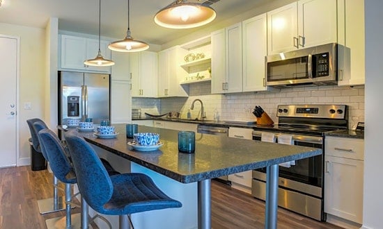 Apartments for rent in Orlando: What will $2,000 get you?