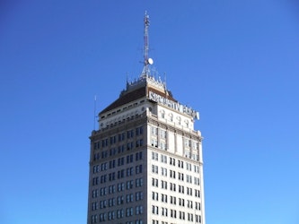 Top Fresno news: County judge extends zero bail; man hospitalized after shooting; more