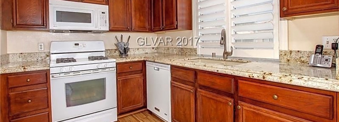 What apartments will $1,200 rent you in Green Valley South, this month?