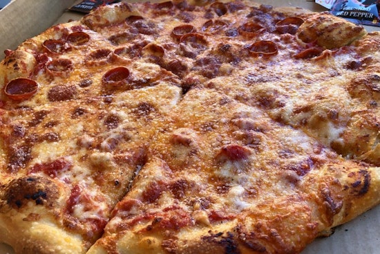 Score pizza and more at Alamitos Beach's new Little Coyote