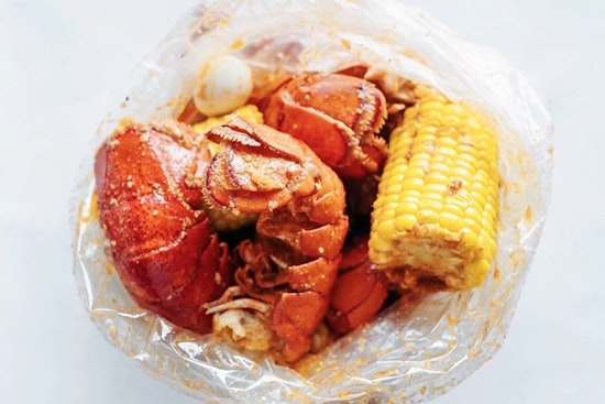 Find seafood and more at Valley High-North Laguna's new Crab N Spice