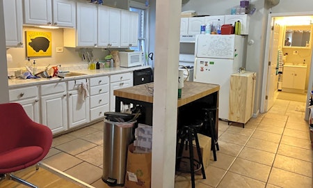 Budget apartments for rent in Noble Square, Chicago