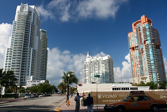 Top Miami news: Judge makes ICE detainees letters public; singer says cops held him at gunpoint