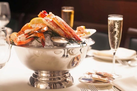 Las Vegas' 4 favorite spots to indulge in seafood