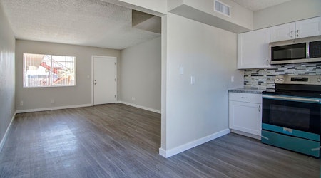 The cheapest apartments for rent in Camelback East, Phoenix