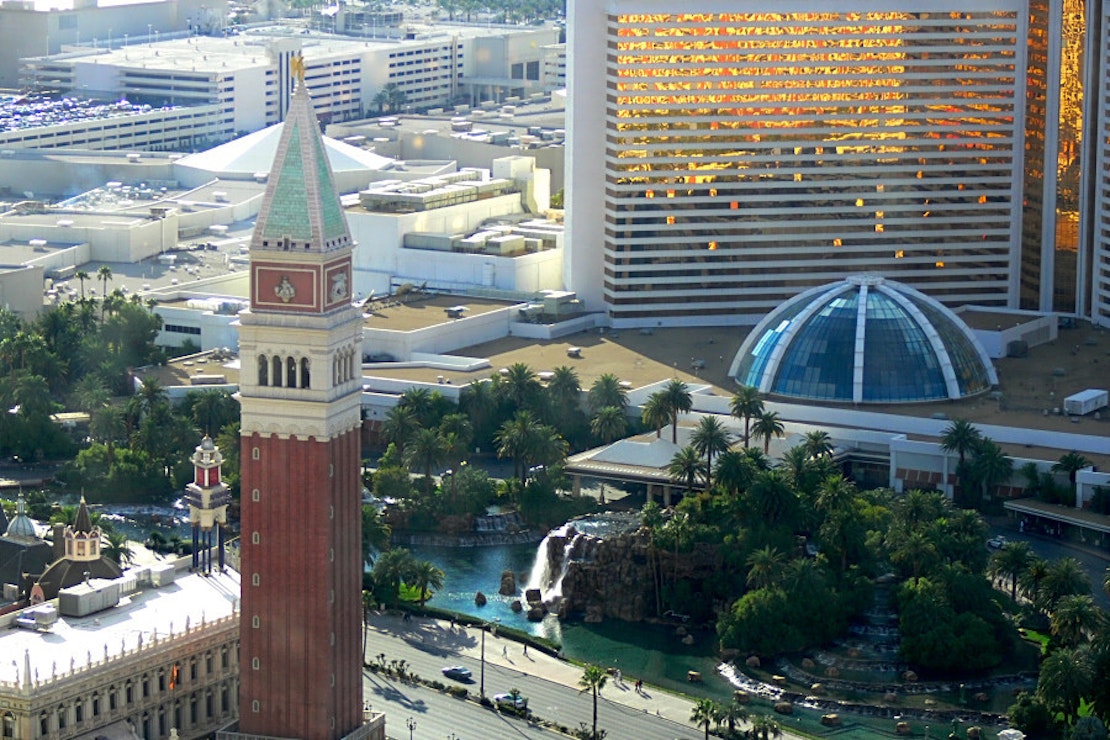 Top Las Vegas news: Woman's body recovered from Lake Mead; Caesars employee dies of virus; more