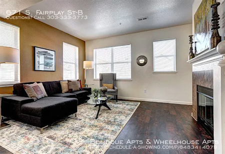 Apartments for rent in Aurora: What will $1,900 get you?