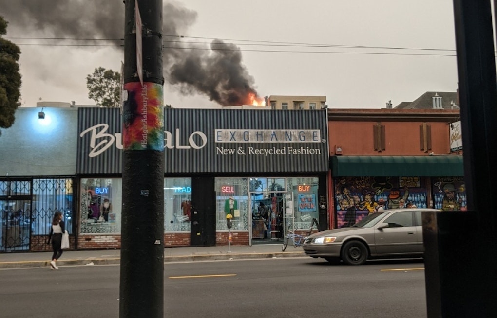 Waller Street 1-alarm fire sends smoke over Upper Haight, Cole Valley [UPDATED]