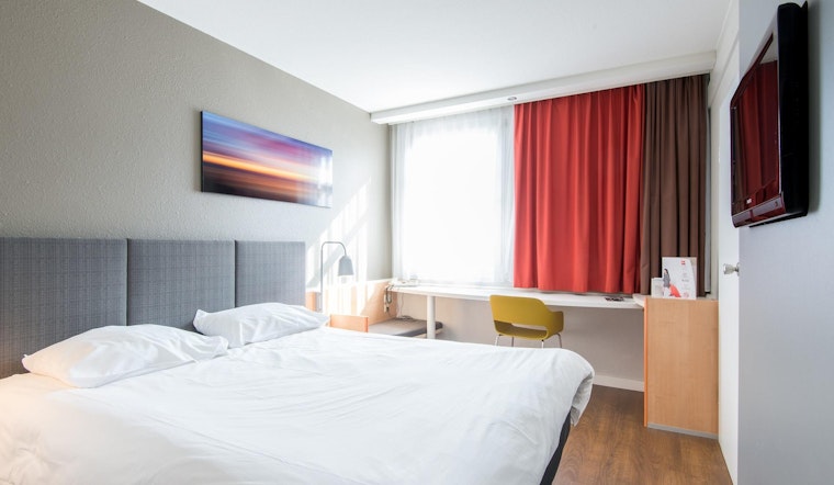 SF starts transitioning homeless out of SIP hotel rooms, leaving their futures uncertain