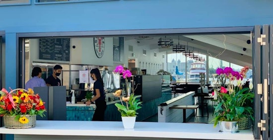Seabreeze on the Dock debuts in Oakland in former Il Pescatore space