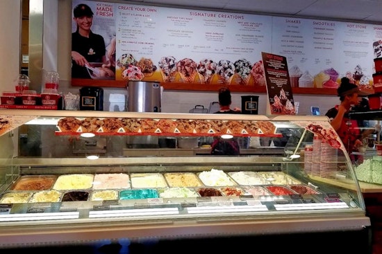 Cold Stone Creamery arrives in Madera