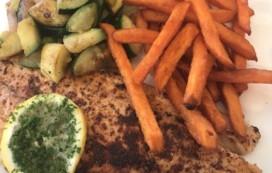 Felix's Restaurant & Oyster Bar opens on the New Orleans lakefront