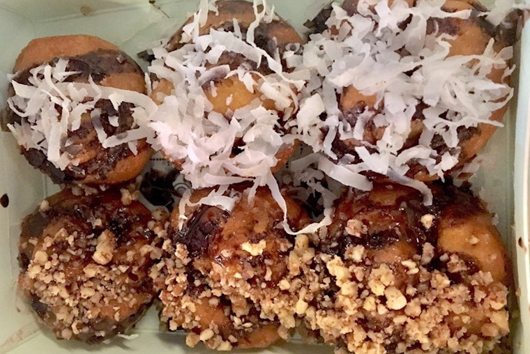The Dapper Doughnut opens in the West Loop with made-to-order mini doughnuts