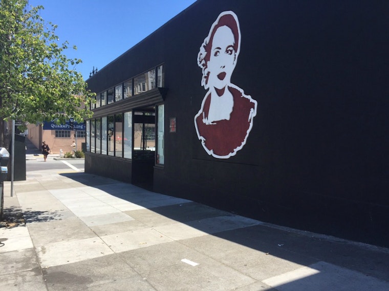 La Urbana Sidewalk Seating Kerfuffle Continues