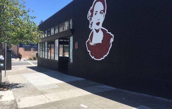 La Urbana Sidewalk Seating Kerfuffle Continues