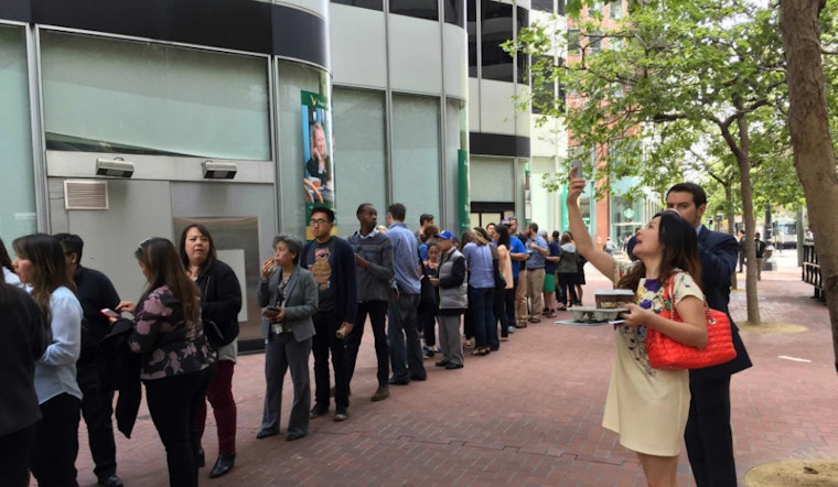 Photo: Long Lines At FiDi Philz Opening
